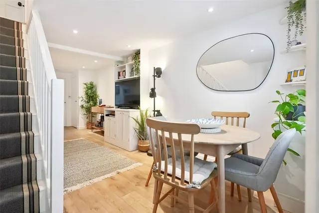 Photo 3 — Second Cross Road, Twickenham, TW2 5RF