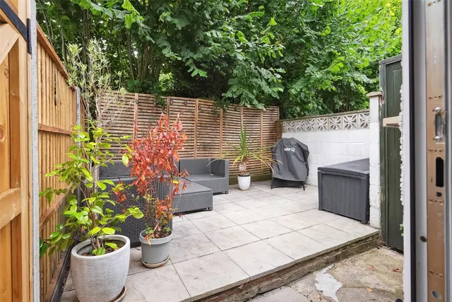 Photo 2 — Second Cross Road, Twickenham, TW2 5RF