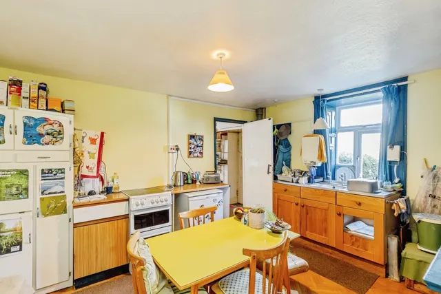 St. Georges Hill, Easton-in-Gordano, BS20, photo 3