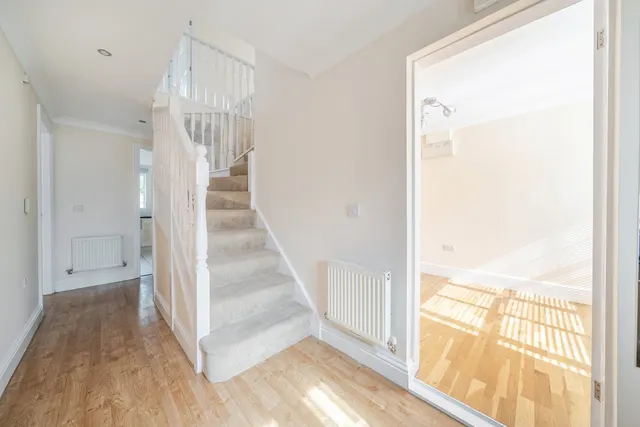 Octavia Close, Chellaston, DE73, photo 2