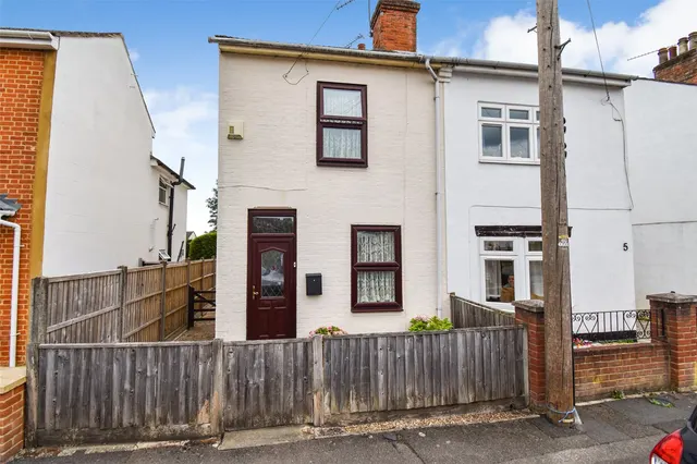 Herrett Street, Aldershot, Hampshire, GU12 4EE, photo 1