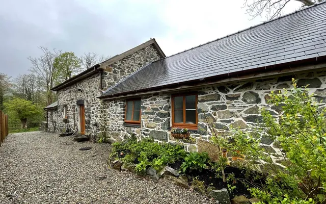 Porthmadog, LL49, photo 1