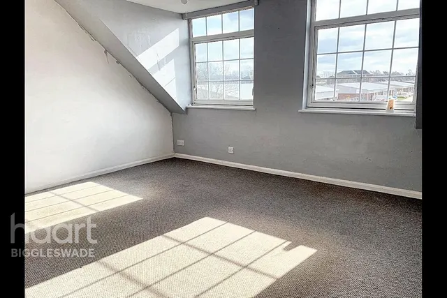 Hitchin Road, Henlow, SG16, photo 2