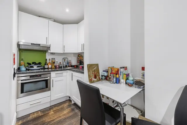 Matheson Road, London, W14, photo 3