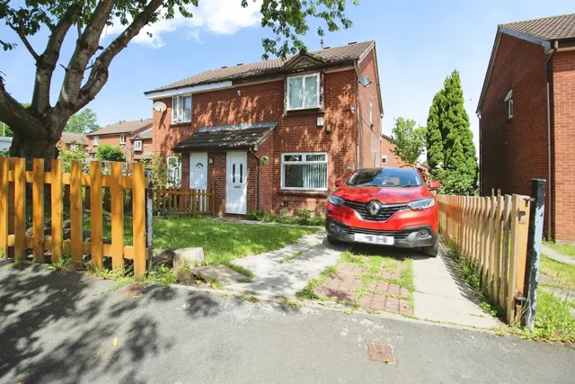Livinia Grove, Leeds, LS7, photo 1