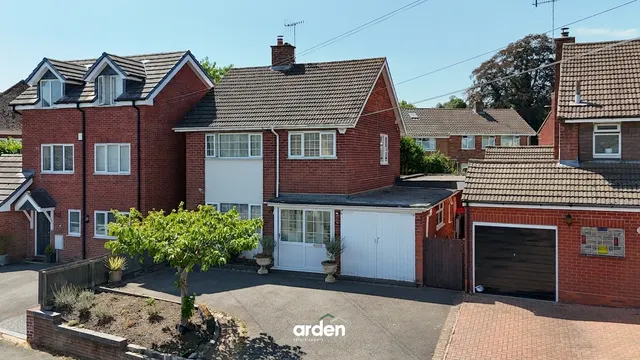 Willow Road, Bromsgrove, B61, photo 1