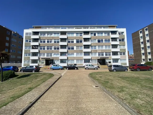 West Parade, Worthing, photo 1