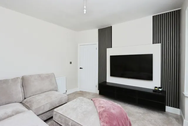 Photo 3 — Hollybank Road, Sheffield, South Yorkshire, S12