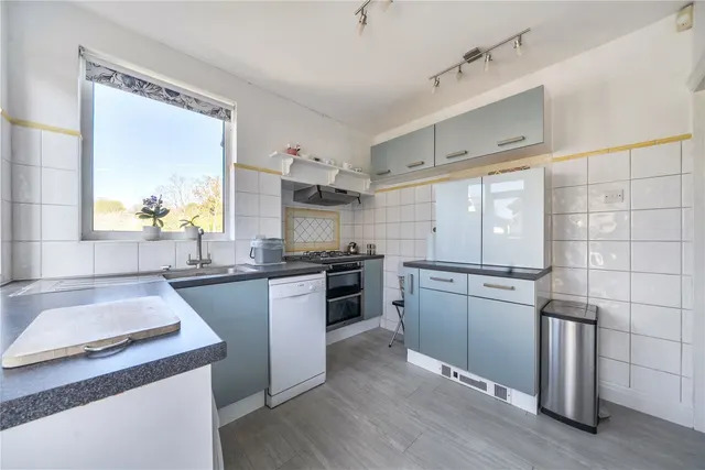Photo 2 — Addington Road, West Wickham, BR4