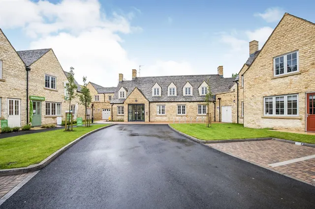 Fosseway, Stow on the Wold, GL54, photo 1