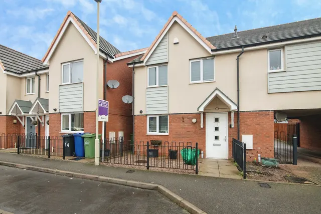 Saredon Gardens, Dudley, photo 1