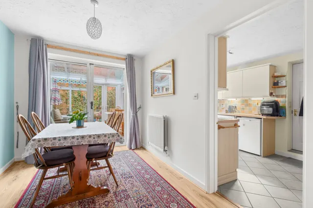 Youens Drive, Thame, OX9, photo 3