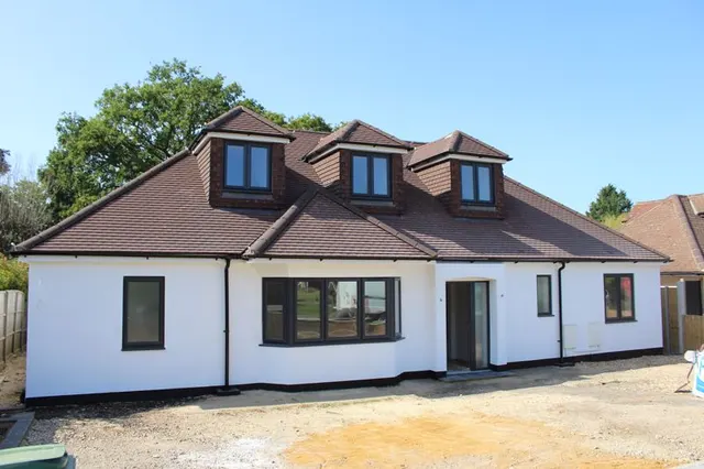 Kennel Lane Fetcham, Leatherhead KT22 9PR, photo 1