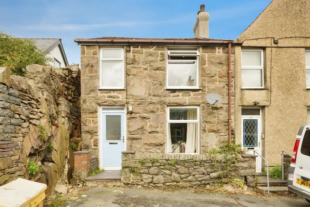 Well Street, Caernarfon, LL55, photo 1