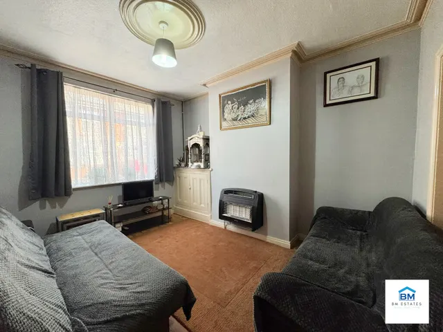 Photo 2 — Green Lane Road, Leicester, LE5 3TQ