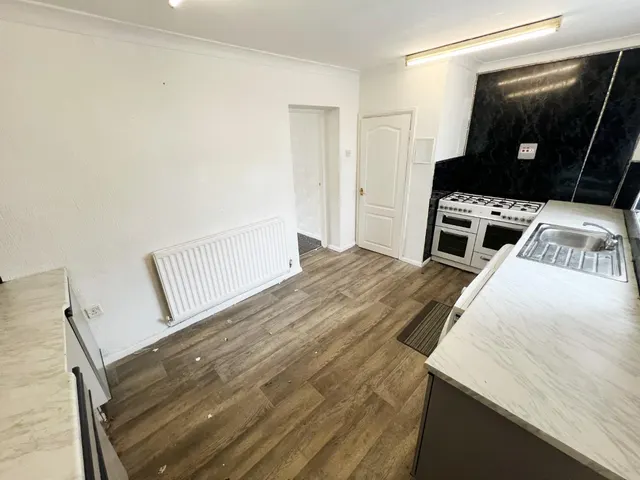 York Hill Crescent, Spennymoor, DL16, photo 3