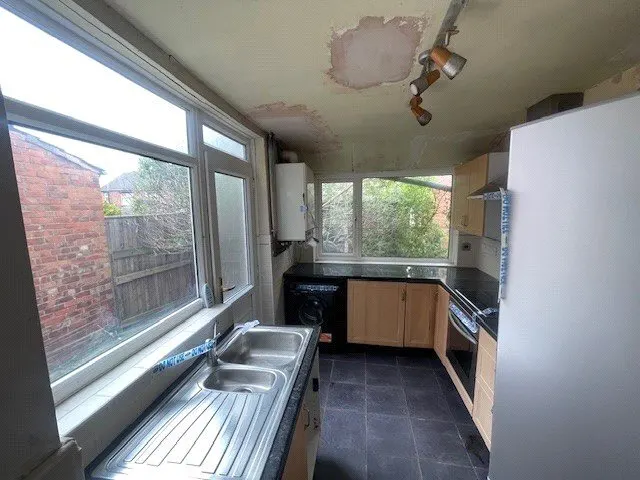 Photo 2 — Stratford Crescent, Middlesbrough, North Yorkshire, TS5