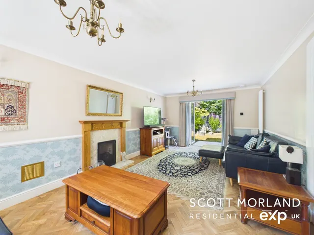 Photo 2 — Clere Gardens, Chineham, RG24 8LZ
