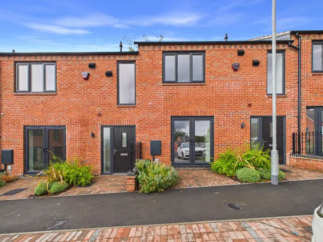 Mable Close, Melton Mowbray, LE13, photo 1