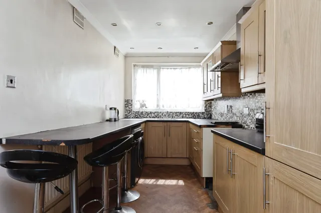 Photo 3 — Ripple Road, Barking