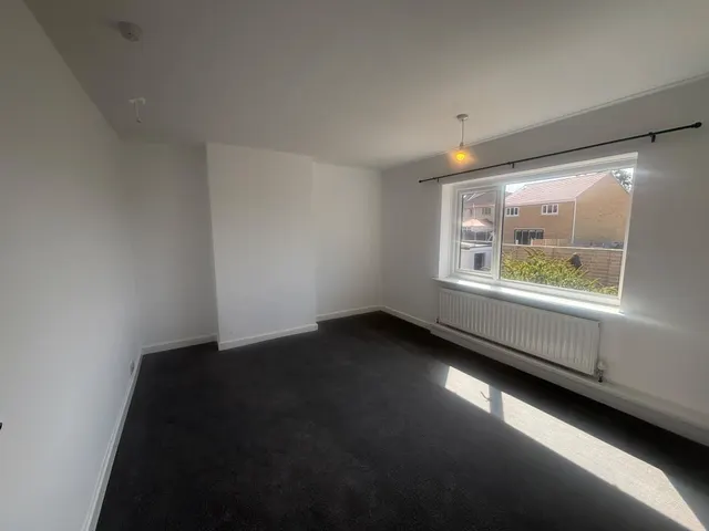 Photo 3 — Burns Road, Dinnington