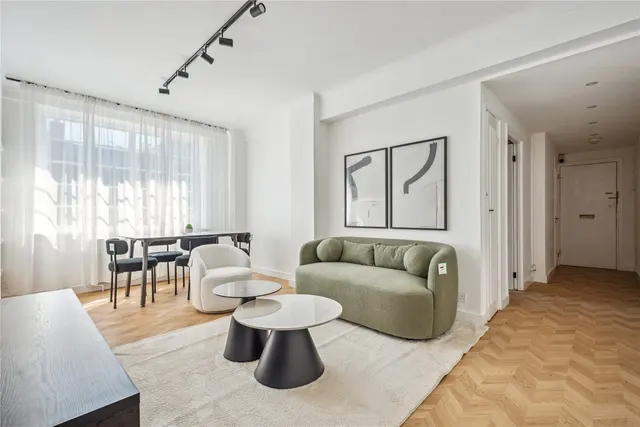 2 bedroom flat — St. Petersburgh Place, London, W2