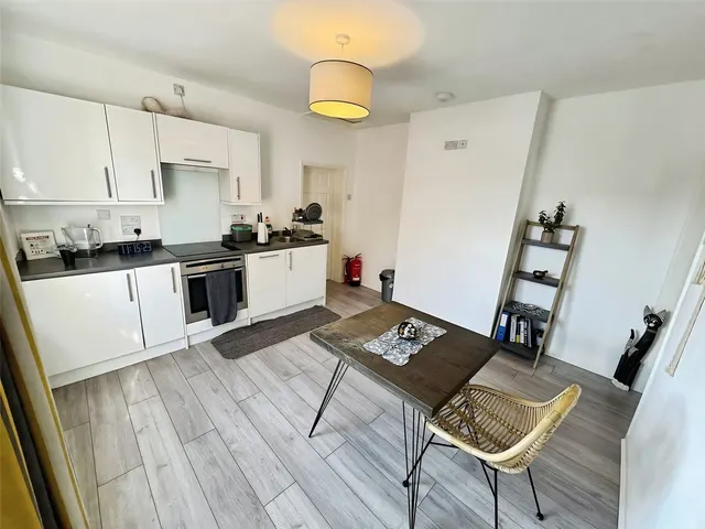 Watchetts Road, Camberley, GU15, photo 2
