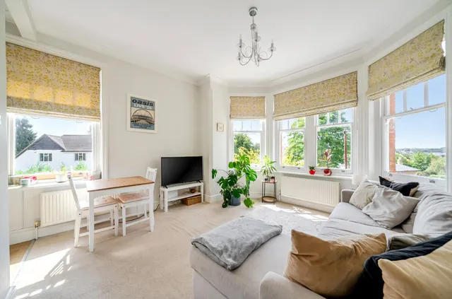 Clandon Road, Guildford, GU1, photo 2