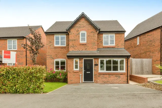 Taylor Road, CREWE, Cheshire, CW2, photo 1