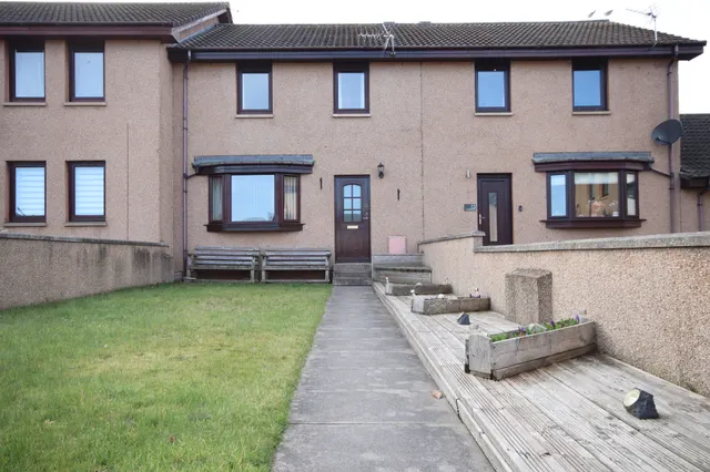 Springfield Drive, Elgin, IV30, photo 1