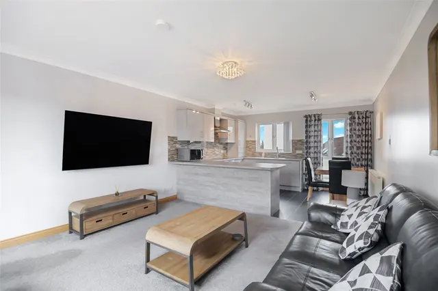 Photo 3 — Telford Road, The Murray, East Kilbride, South Lanarkshire, G75