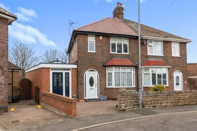 Lilac Crescent, Beeston, NG9, photo 1