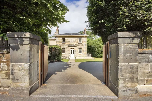 Calverley Park, Tunbridge Wells, Kent, TN1 2SL, photo 1