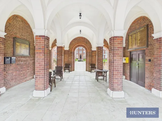 Hall Park Road, Hunmanby, YO14, photo 3