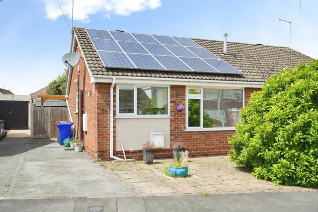 Gretton Avenue, Stretton, DE13, photo 1