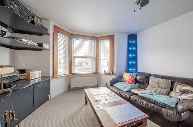 Ash Road, Aldershot, GU12, photo 2
