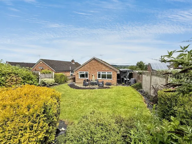 Greenway, Hulland Ward, DE6, photo 1