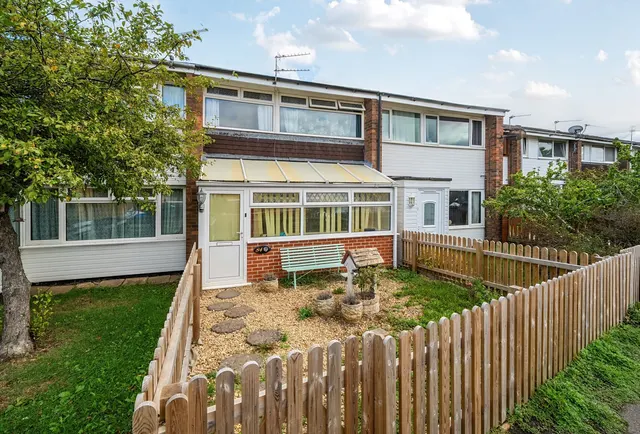 Kelston Road, Somerset, Keynsham, BS31 2JL, photo 1