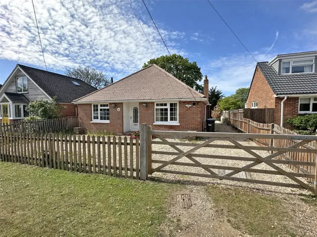 Brockenhurst, Hampshire, photo 1