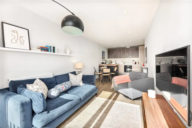 Wimbledon Park Road, London, SW19, photo 1