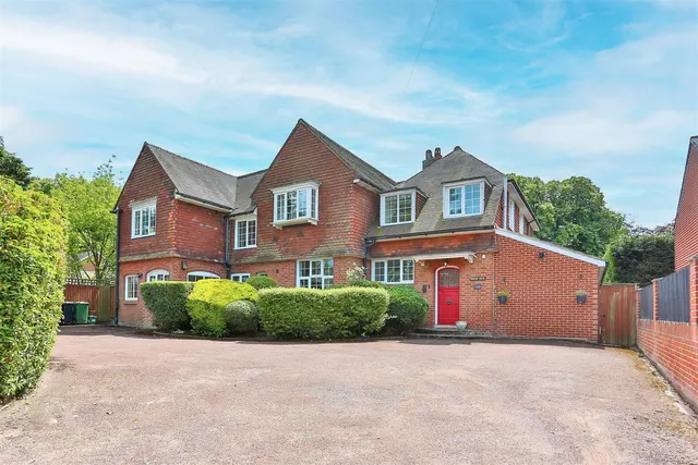 Cheam Road, Ewell, KT17 3EW, photo 1