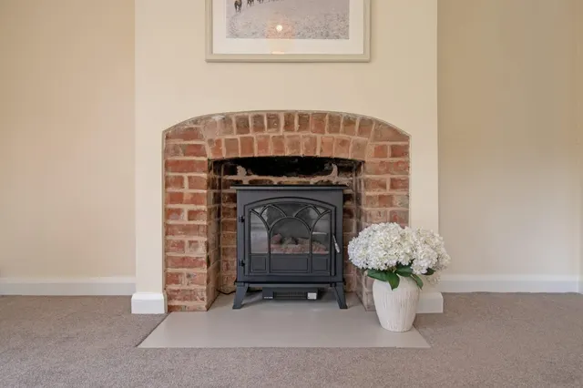 Laughton Road, Blyton, DN21, photo 3