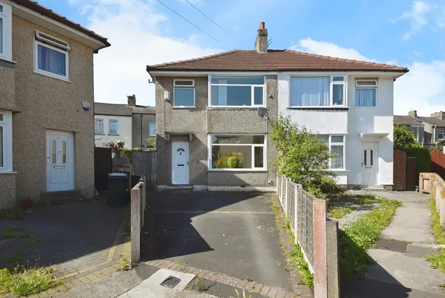 Bateman Grove, Morecambe, LA4, photo 1