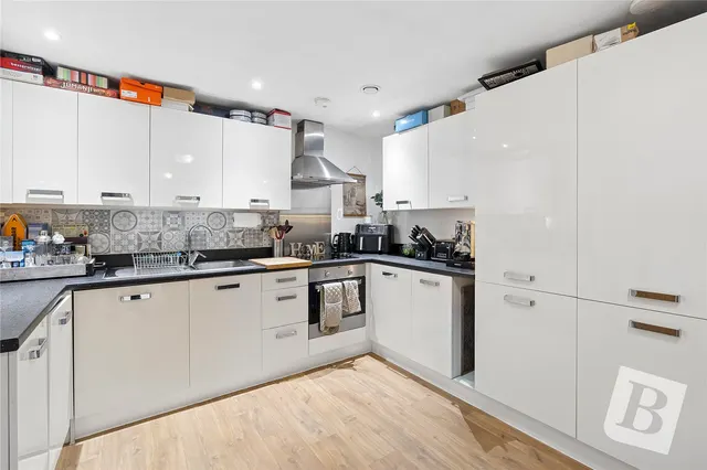 Stafford Avenue, Hornchurch, RM11, photo 2