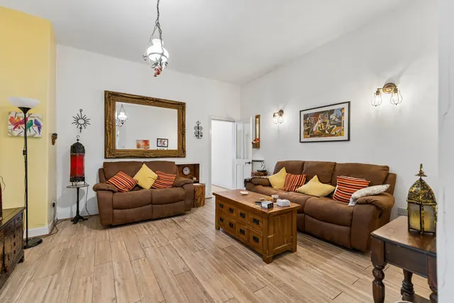 Harland Cottages, Scotstoun, G14, photo 3