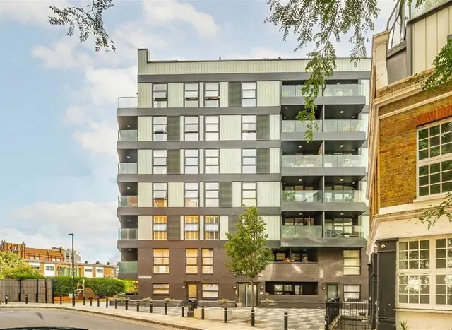 Esker Place, Cambridge Heath, E2, photo 1