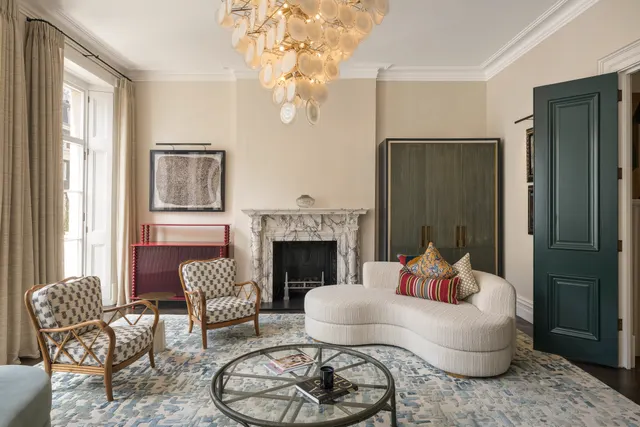 Photo 3 — Eaton Place, Belgravia, London
