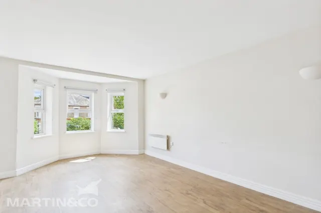 Photo 2 — KnightsBridge Court, Tunbridge Wells, TN1
