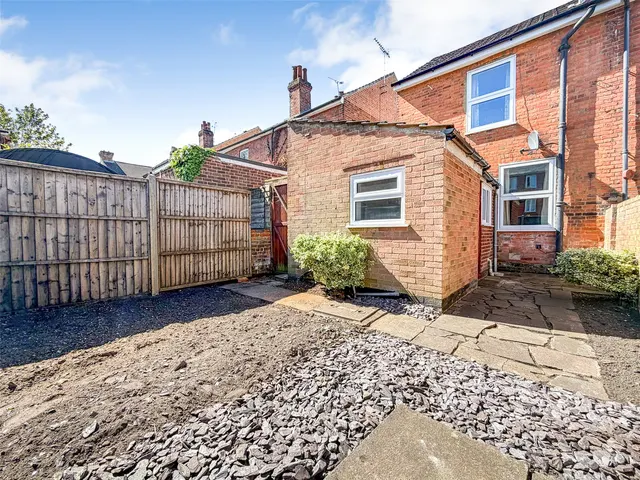 Photo 2 — Vine Street, Aldershot, Hampshire, GU11 3EU