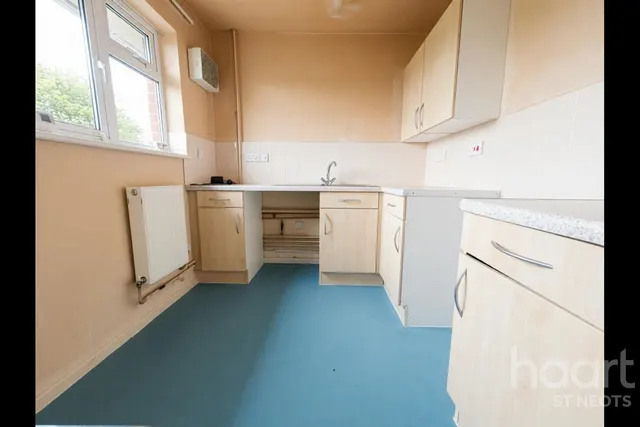 Queens Gardens, Eaton Socon, PE19, photo 3